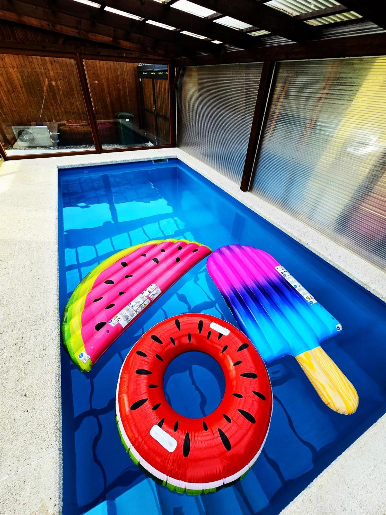 Vila Max - Whirlpool & Bazen & Sauna Velké Losiny エクステリア 写真